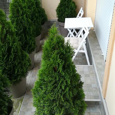 M4U Apartments Ni Exteriér fotografie